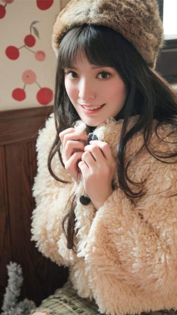 清纯圣诞美女手机壁纸第0张