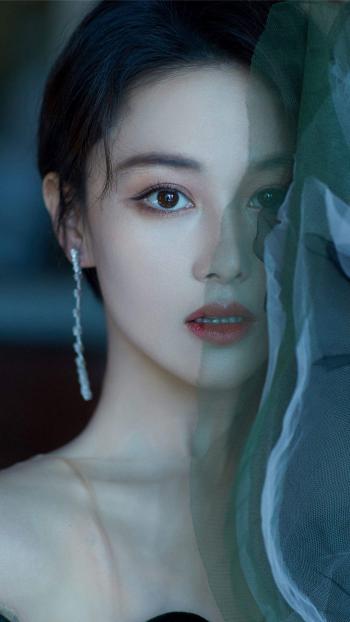 张馨予第2张
