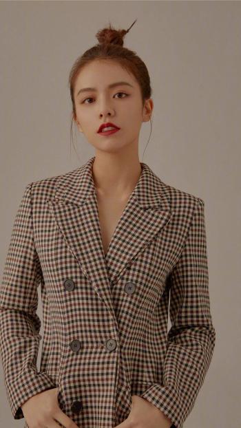 中国台湾女演员宋芸桦甜美养眼时尚写真图片第2张