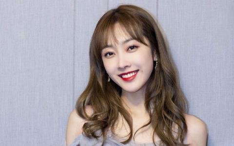 中国内地江苏省南京影视女演员宣璐优雅气质高清手机壁纸第0张