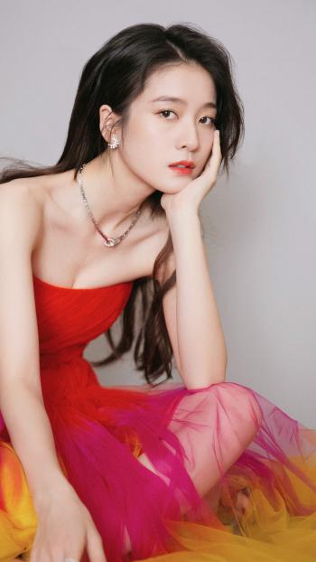中国内地浙江省义乌女演员张雪迎时尚个性写真图片第0张