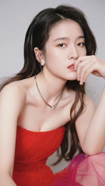 中国内地浙江省义乌女演员张雪迎时尚个性写真图片第1张
