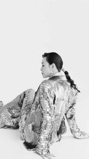 中国内地福建永安女演员张静初淡雅性感写真图片桌面壁纸第1张