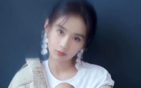 高清中国内地福建省福州女演员郑合惠子清新性感写真图片第1张