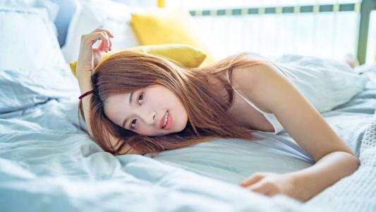 睡裙美女图片 _ 第(6)张