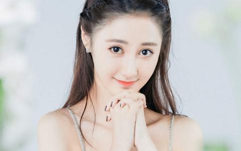 马泽涵清新甜美写真桌面壁纸第2张