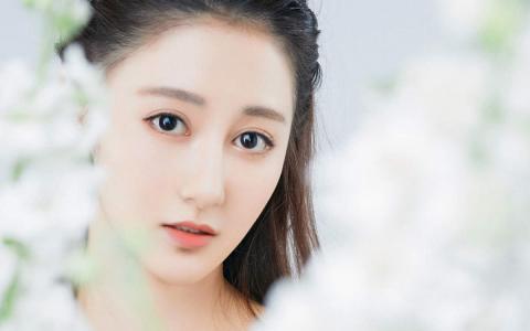 马泽涵清新甜美写真桌面壁纸第4张
