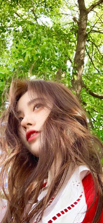 高清四川省遂宁美女鞠婧祎甜美自拍照图片第4张