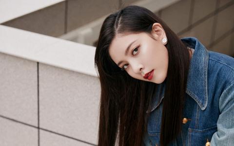高清澳大利亚影视女演员宋妍霏酷美养眼写真图片第0张