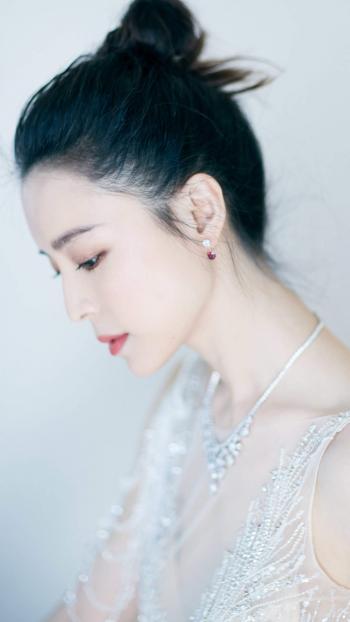 中国内地福建永安女演员张静初亚洲电影节优雅图片第0张