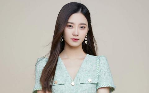 中国内地流行乐女歌手徐艺洋生活自拍照图片第1张