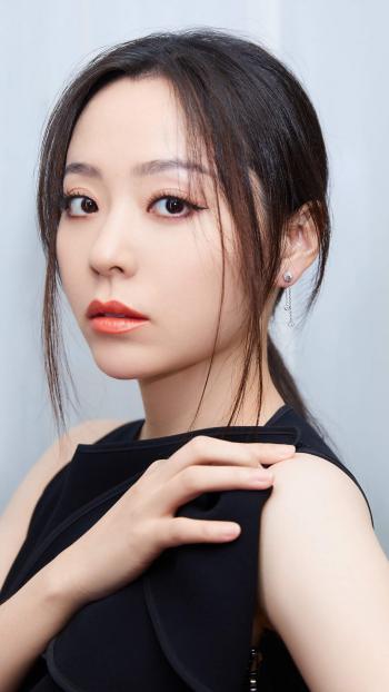 高清黑龙江省伊春美女张靓颖俏皮少女风减龄写真图片第2张