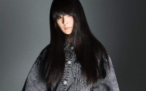 中国内地北京影视女演员杨幂优雅迷人写真手机壁纸第3张