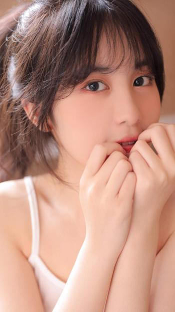 萌系治愈动漫美女手机壁纸第2张