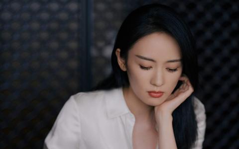 中国内地云南昆明女演员童瑶白衫优雅唯美桌面壁纸第1张
