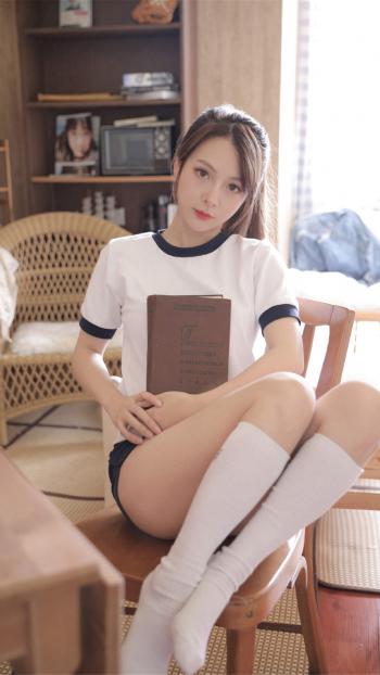 清新甜美动漫美女手机壁纸第4张