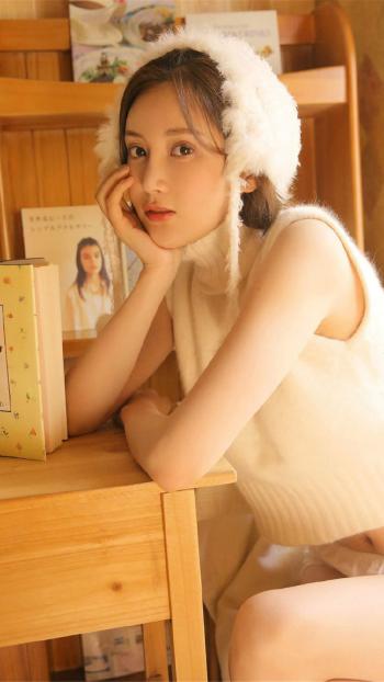 清新甜美动漫美女手机壁纸第3张