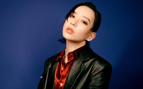 高清四川成都美女李斯丹妮酷飒写真高清手机壁纸第0张