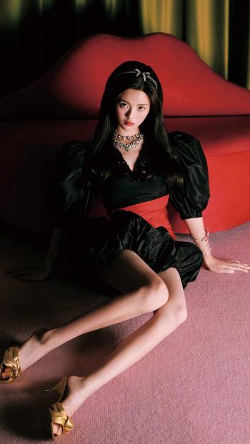 杨超越图片 _ 第(1)张