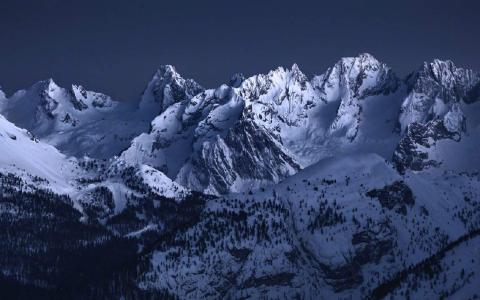 冯若绮清新雪景写真图片第5张