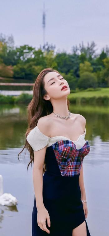 性感美图图片 _ 第(4)张