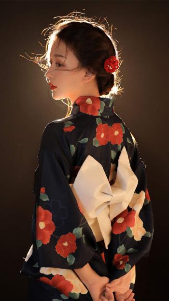 清爽短发美女手机壁纸图片第0张