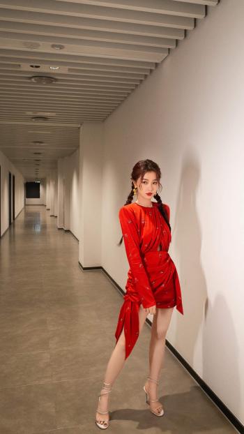 高清中国内地美女虞书欣甜美运动风写真图片第2张