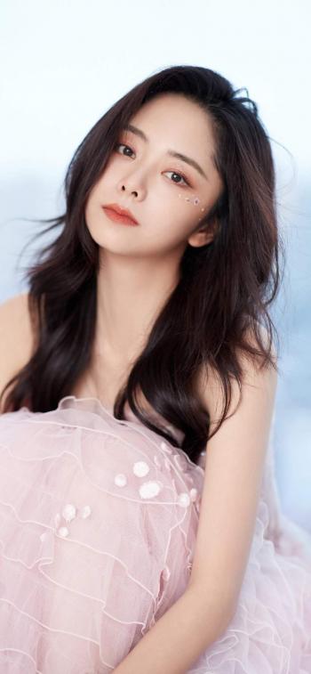 中国内地四川泸州影视女演员可爱女星谭松韵清纯静美写真第2张
