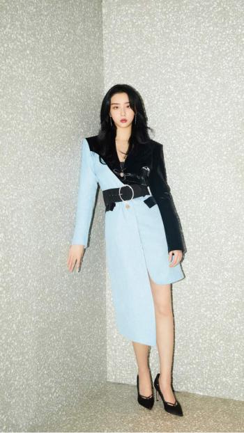 虞书欣优雅性感写真手机壁纸第6张