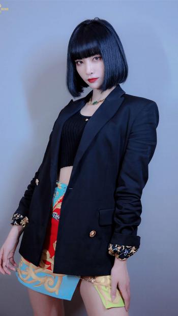 许佳琪仙气性感写真手机壁纸第2张