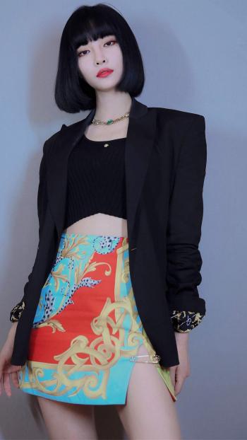 许佳琪仙气性感写真手机壁纸第4张
