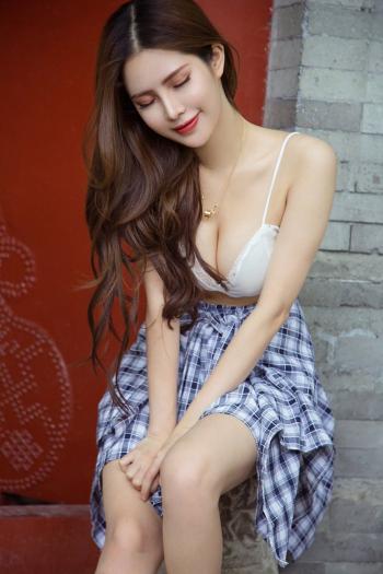 美女写真图片 _ 第(14)张