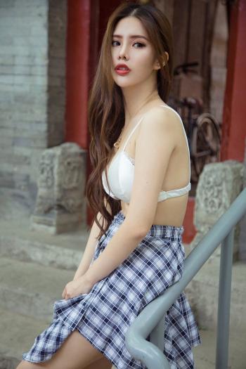 美女写真图片 _ 第(15)张