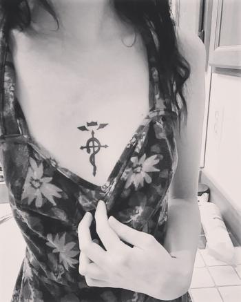 女孩子胸部精灵纹身图案_胸部纹身图案大全_纹身图吧第0张