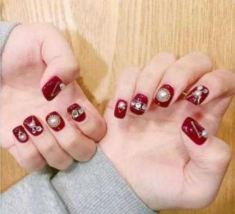 白美甲图片 _ 第(16)张