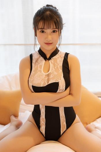 美女模特图片 _ 第(1)张
