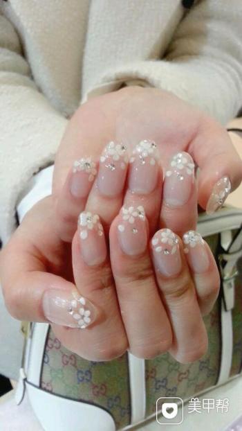 白美甲图片 _ 第(14)张