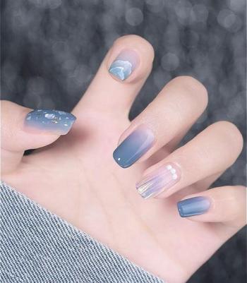 黑美甲图片 _ 第(14)张