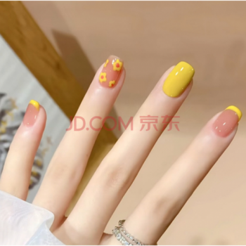 黄皮肤适合什么颜色的美甲 黄色皮肤适合什么颜色的美甲第2张