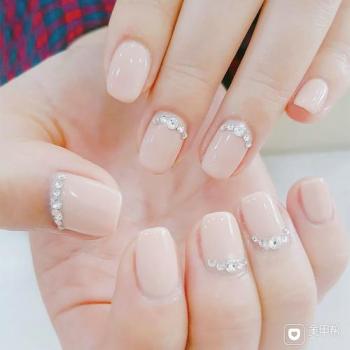 灰美甲图片 _ 第(19)张