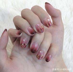 热门美甲图片 _ 第(12)张