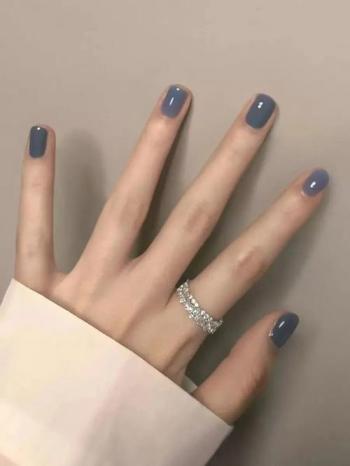 手黑适合什么颜色的美甲 适合手黑的纯色美甲图片第1张