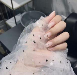 白美甲图片 _ 第(19)张