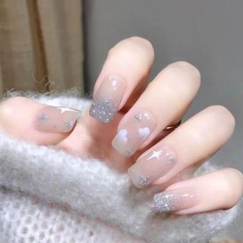 红指甲美甲图片 红色指甲美图第6张