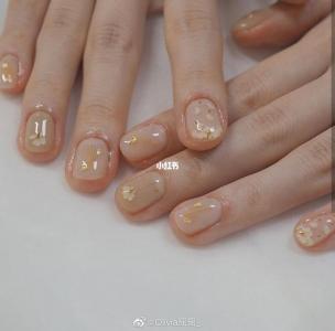 黑皮肤适合什么颜色的美甲 黑色皮肤适合什么样的美甲第0张