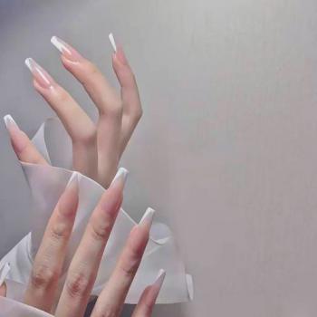 热门美甲图片 _ 第(18)张