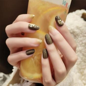 热门美甲图片 _ 第(18)张