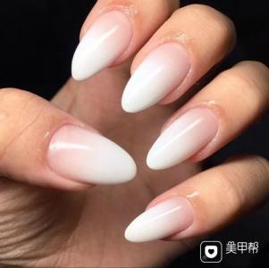 白美甲图片 _ 第(11)张