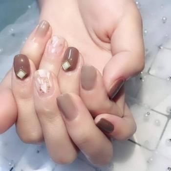 黑美甲图片 _ 第(13)张