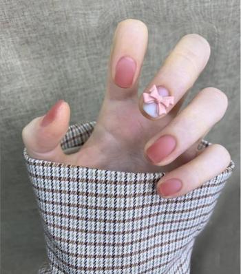 黑美甲图片 _ 第(11)张